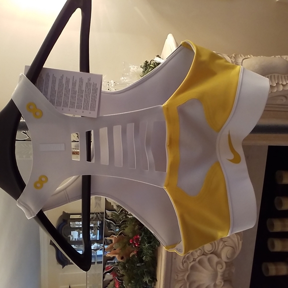 NIKE MAX Dri-FIT  RETRO Swoosh Air Max Sports Bra. $80 New with tags! - Picture 16 of 16